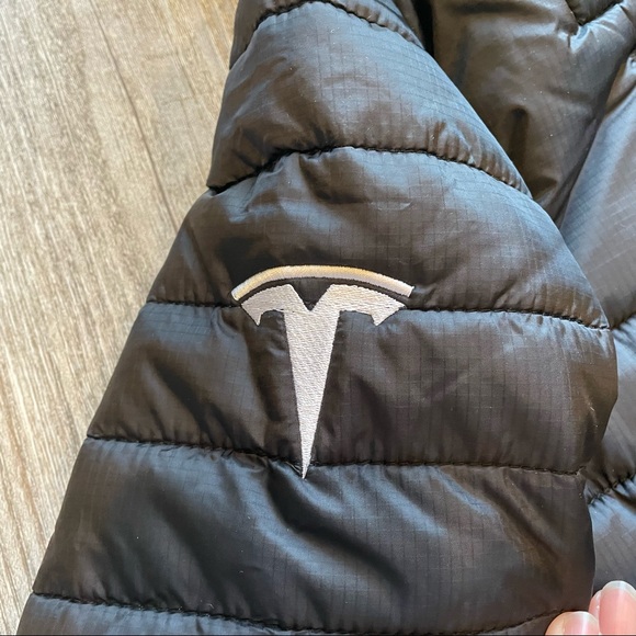 Tesla Puffy Jacket Limited - Picture 4 of 9